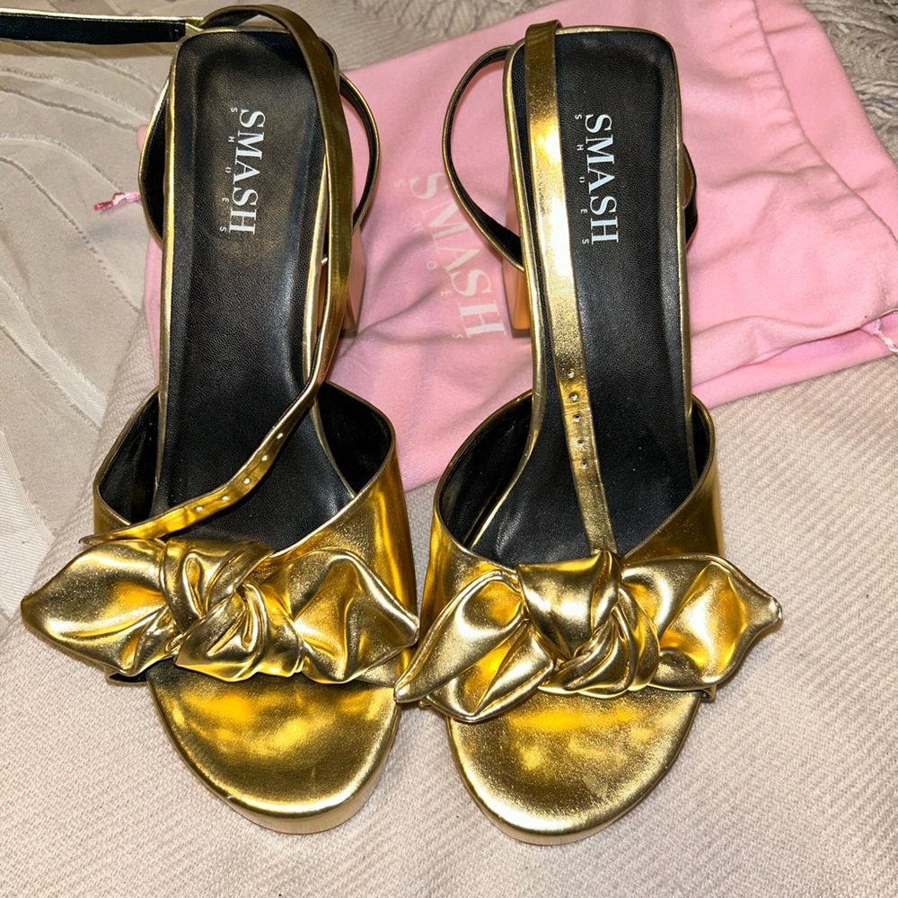 Smash Shoes Platforms